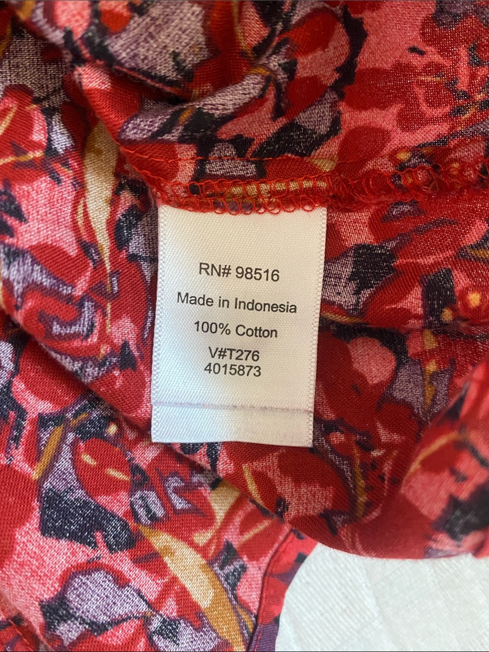 COLDWATER CREEK 100% Cotton 
Red Floral Button-Down Shirt - Picture 8 of 9